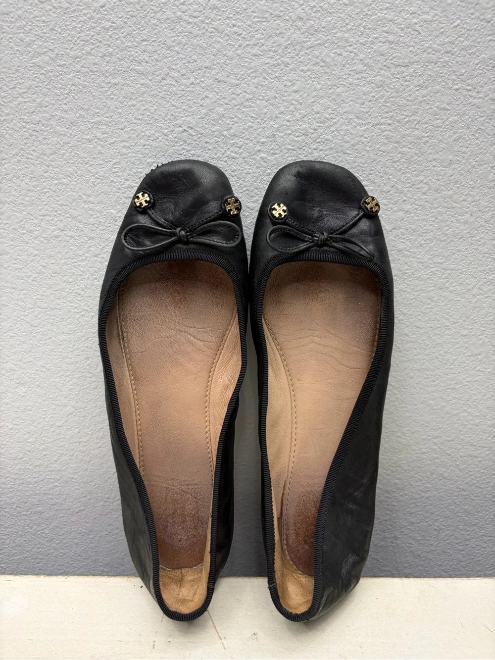 Tory Burch Black Leather Laila Drive Flats Size 8